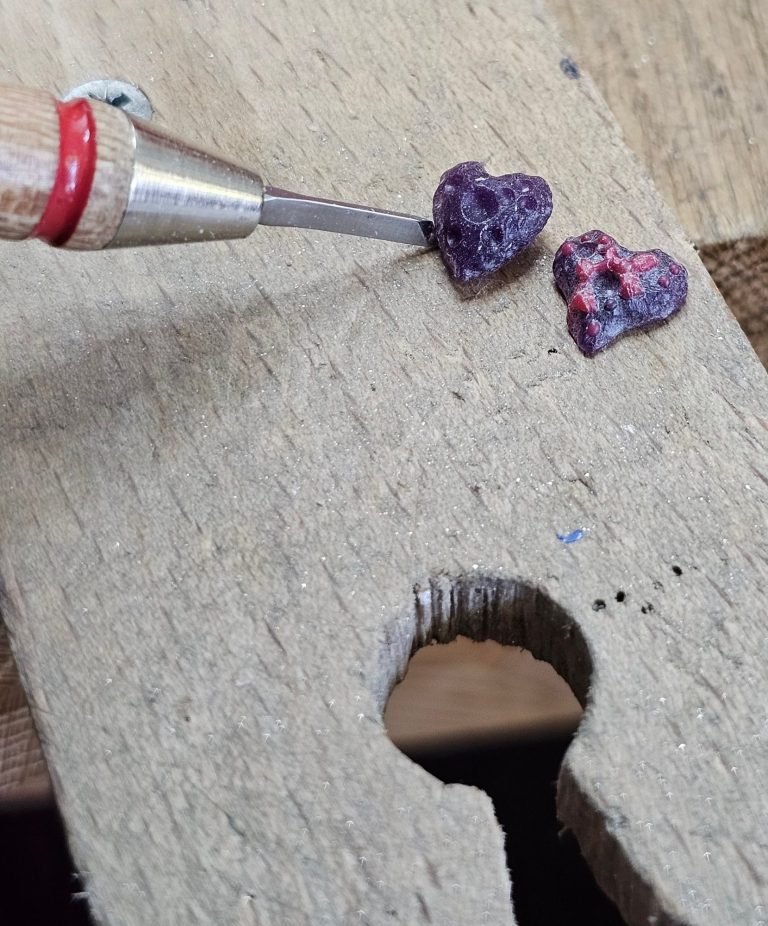 Wax carved jewellery, isobel-kelly-jewellery.co.uk/