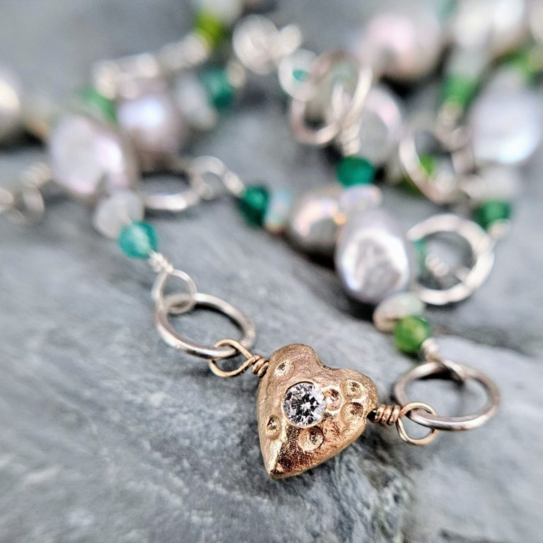 9ct gold heart pendant with laboratory diamond, isobel-kelly-jewellery.co.uk/